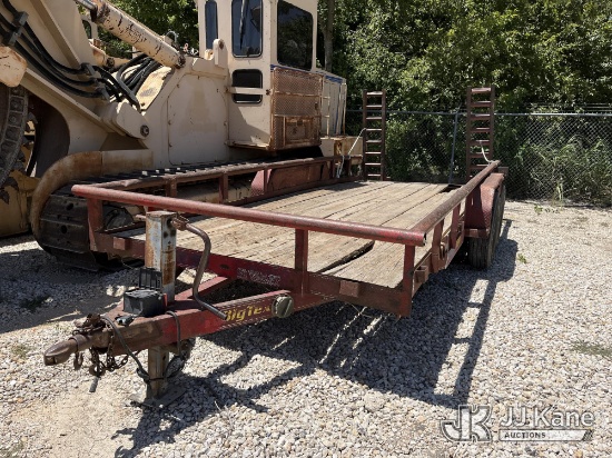 (Hutto, TX) 2002 Big Tex T/A Tagalong Flatbed Trailer Seller States: Bad Shape