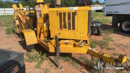 (Oklahoma City, OK) 2004 Wood Chuck Portable Chipper Runs