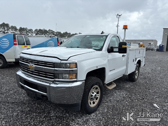 (Hammond, LA) 2015 Chevrolet Silverado 3500HD Enclosed Service Truck Runs & Moves) (Engine Concerns/