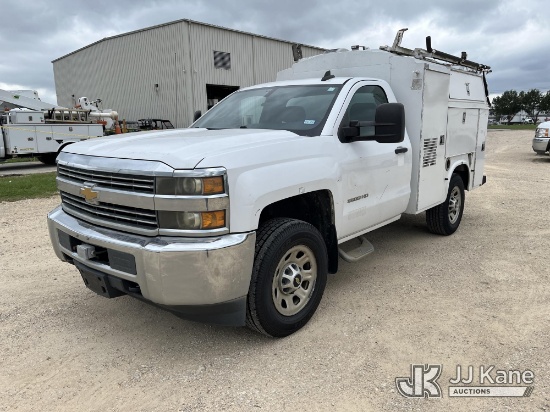 (Houston, TX) 2015 Chevrolet Silverado 3500HD Enclosed Service Truck (Runs & Moves) (Exterior Defect
