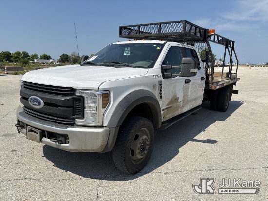 (Kansas City, MO) 2019 Ford F550 4x4 Crew-Cab Flatbed Truck Runs & Moves) (Dash Warning Indicator On