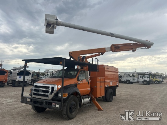 (Waxahachie, TX) Altec LR756, Over-Center Bucket Truck mounted behind cab on 2013 Ford F-750 Chipper