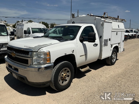 (Waxahachie, TX) 2012 Chevrolet Silverado 3500HD Enclosed Service Truck Runs & Moves) (Exterior Defe