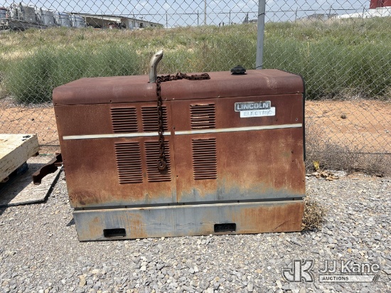 (Weatherford, OK) Lincoln Commander 300 Welder, Model #: K-1585-1 Code #: 10469 Not Running, Conditi