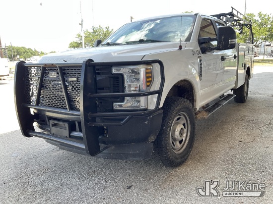 (Bryan, TX) 2019 Ford F350 4x4 Crew-Cab Service Truck, Utility Company Owned & Maintained Runs & Mov