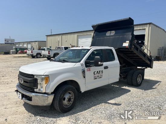 (Wright City, MO) 2017 Ford F-350 SD Extended-Cab Dump Truck, Loose items in Dump Bed will Sale with