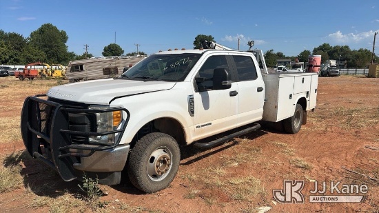 (Oklahoma City, OK) 2017 Ford F-350 SD Crew Cab Mechanics Service Truck Runs, Moves & Crane Operates