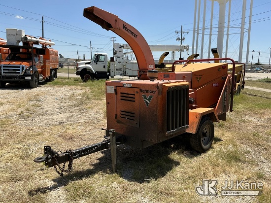 (Waxahachie, TX) 2013 Vermeer BC1000XL Chipper (12in Drum) Runs)(Engine Concerns
