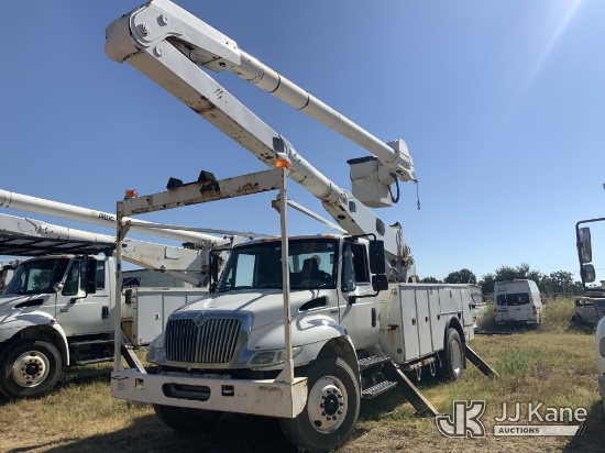 (Joplin, MO) Altec AA755L, Material Handling Bucket Truck rear mounted on 2008 International 4300 Ut
