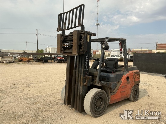 (Waxahachie, TX) Toyota 8FD45U Pneumatic Tired Forklift Runs, Moves & Operates