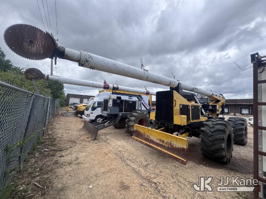 (Memphis, TN) 2015 Jarraff 75 ft. Articulating Rubber Tired Tree Saw Runs & Does Not Move) (Hydrauli