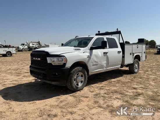 (Stanton, TX) 2022 Ram 3500 4x4 Crew-Cab Service Truck Runs & Moves) (Dash Warning Indicator On