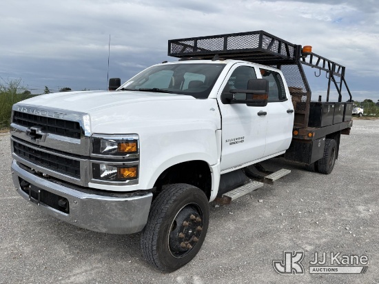 (Hawk Point, MO) 2019 Chevrolet Silverado 5500HD Crew-Cab Flatbed/Service Truck Runs & Moves)(Engine
