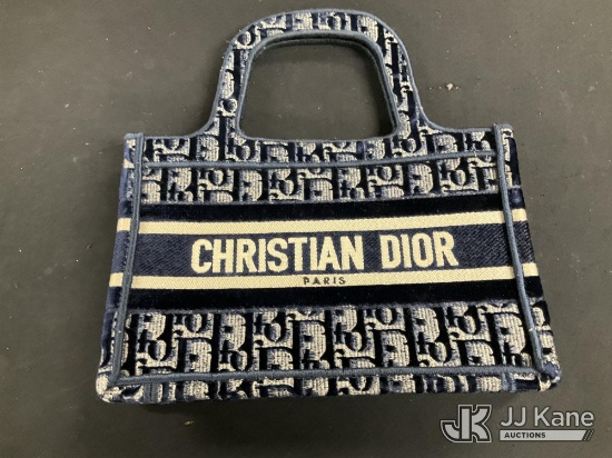 (Jurupa Valley, CA) Purse Used