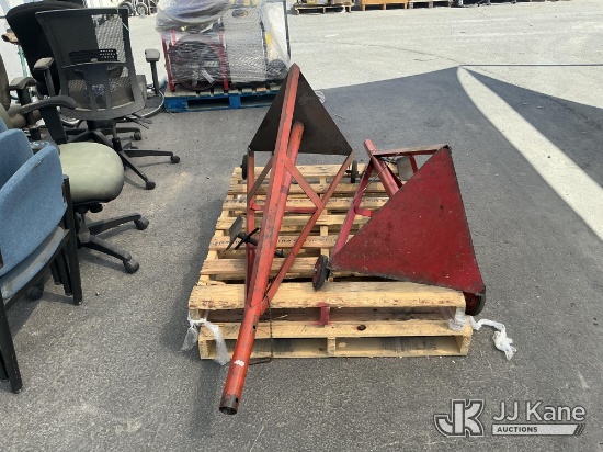 (Jurupa Valley, CA) 2 Industrial Stands (Used ) NOTE: This unit is being sold AS IS/WHERE IS via Tim