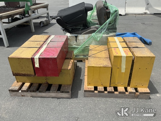 (Jurupa Valley, CA) (2 Pallets) Storage Cabinets (Used) NOTE: This unit is being sold AS IS/WHERE IS
