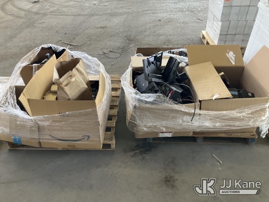 (Jurupa Valley, CA) (2 Pallets) Car Parts (Used) NOTE: This unit is being sold AS IS/WHERE IS via Ti