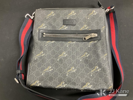 (Jurupa Valley, CA) Purse Used