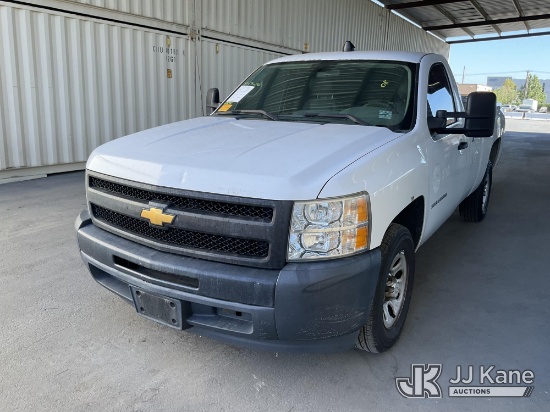 (Jurupa Valley, CA) 2013 Chevrolet Silverado 1500 Pickup Truck Runs & Moves