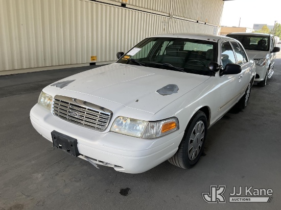 (Jurupa Valley, CA) 2010 Ford Crown Victoria Police Interceptor 4-Door Sedan Runs & Moves