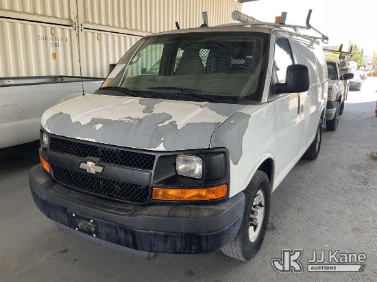 (Jurupa Valley, CA) 2011 Chevrolet Express 2500 Cargo Van Runs & Moves