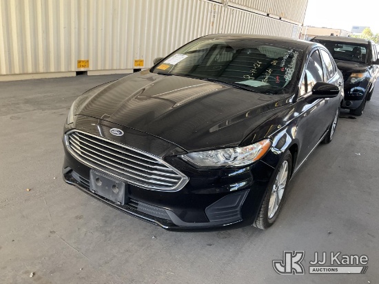 (Jurupa Valley, CA) 2019 Ford Fusion 4-Door Sedan Runs & Moves