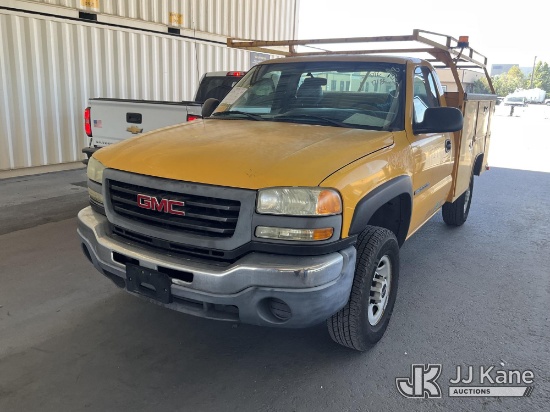 (Jurupa Valley, CA) 2004 GMC Sierra 2500HD Service Truck Runs & Moves) (CNG Tanks Expire 11-2033