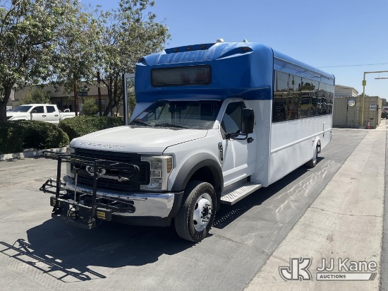 (Jurupa Valley, CA) 2019 Ford F-550 Passenger Bus Runs & Moves) (CNG Expires 10/2039)
