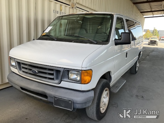 (Jurupa Valley, CA) 2007 Ford Econoline Cargo Van Runs & Moves
