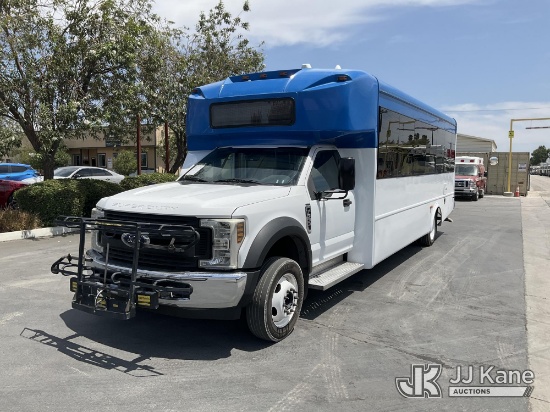 (Jurupa Valley, CA) 2019 Ford F-550 Passenger Bus Runs & Moves) (CNG Expires 6/2039)