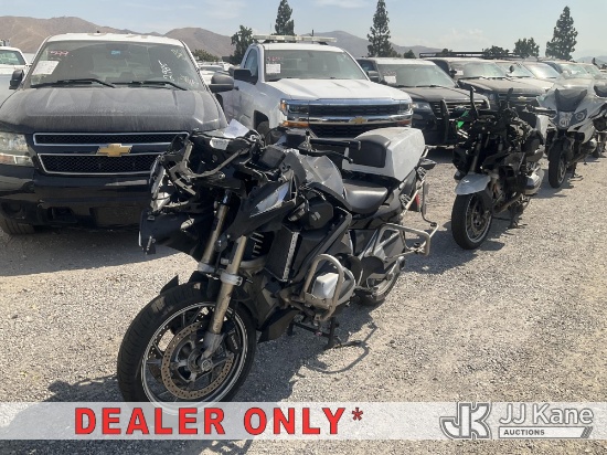 (Jurupa Valley, CA) 2016 BMW R1200RT Motorcycle Runs, Operation Unknown (Dash Warning Indicators On-