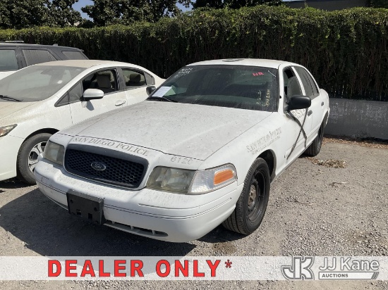 (Jurupa Valley, CA) 2000 Ford Crown Victoria Police Interceptor 4-Door Sedan Not Running, Conditions