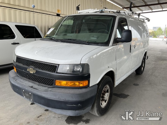 (Jurupa Valley, CA) 2019 Chevrolet Express 2500 Cargo Van Runs & Moves
