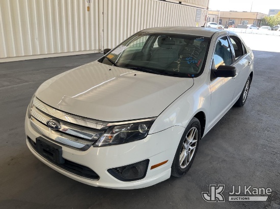 (Jurupa Valley, CA) 2012 Ford Fusion 4-Door Sedan Runs & Moves) (A/C Not Working