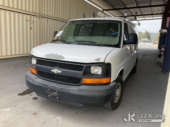 (Jurupa Valley, CA) 2007 Chevrolet Express 2500 Cargo Van Runs & Moves