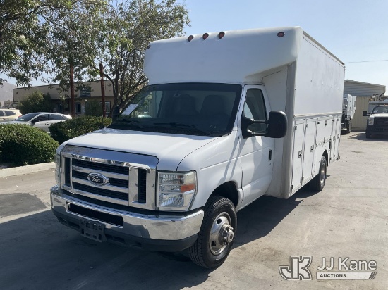 (Jurupa Valley, CA) 2016 Ford Econoline E450 Cutaway Van Runs & Moves