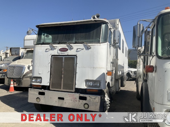 (Jurupa Valley, CA) 1995 Peterbilt 362 RV Motor Home Not Running, Condition Unknown) (No key, Can't