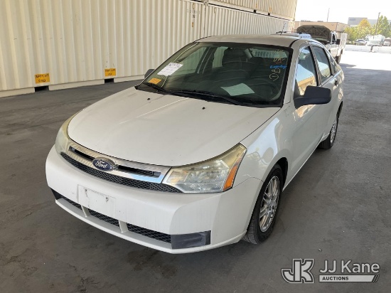 (Jurupa Valley, CA) 2009 Ford Focus 4-Door Sedan Runs & Moves