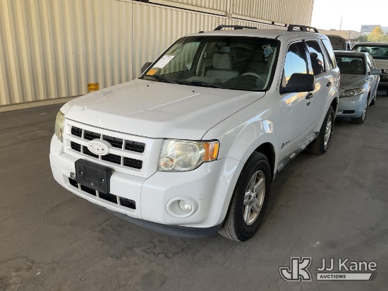 (Jurupa Valley, CA) 2011 Ford Escape 4-Door Sport Utility Vehicle Runs & Moves