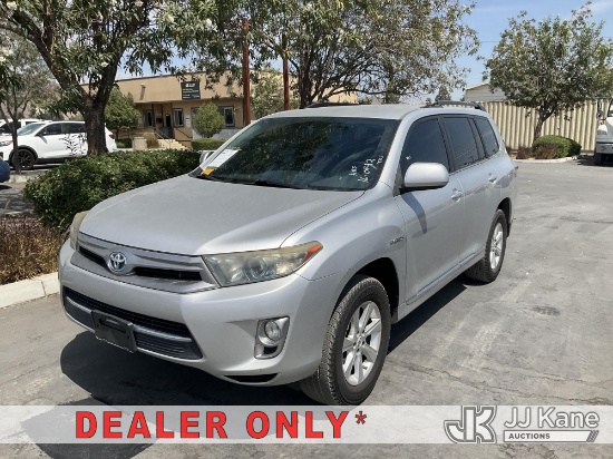(Jurupa Valley, CA) 2011 Toyota Highlander Hybrid 4-Door Hybrid Sport Utility Vehicle Runs & Moves(D