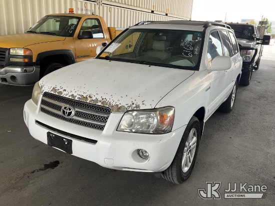(Jurupa Valley, CA) 2007 Toyota Highlander 4-Door Sport Utility Vehicle Runs & Moves