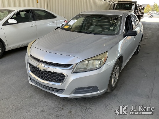 (Jurupa Valley, CA) 2015 Chevrolet Malibu 4-Door Sedan Runs & Moves