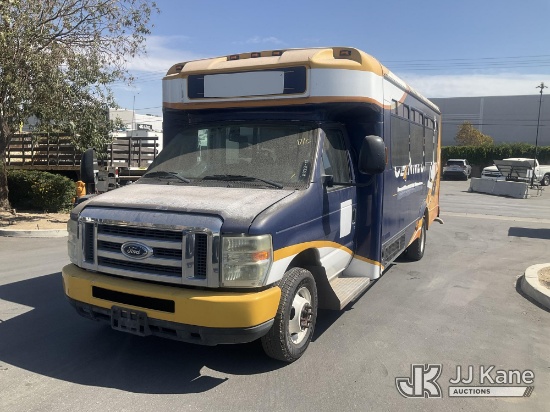 (Jurupa Valley, CA) 2013 Ford Econoline E450 Passenger Bus Runs & Moves Cng tanks Exp Dates 11/2032