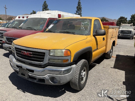 (Jurupa Valley, CA) 2004 GMC Sierra 2500HD Service Truck Runs & Moves