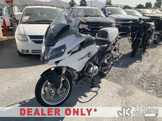 (Jurupa Valley, CA) 2016 BMW R1200RT Motorcycle Runs, Operation Unknown) (Dash Warning Indicators On