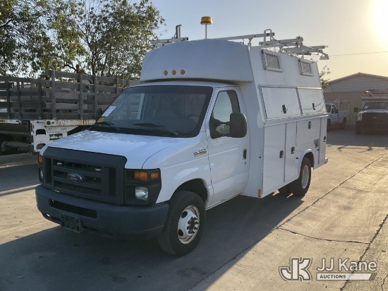 (Jurupa Valley, CA) 2017 Ford Econoline E-350 SD Cutaway Enclosed Service Van Runs & Moves
