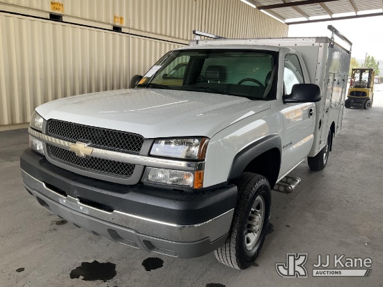 (Jurupa Valley, CA) 2004 Chevrolet Silverado 2500HD Enclosed Service Truck Runs & Moves