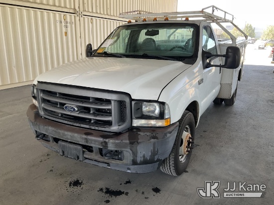 (Jurupa Valley, CA) 2004 Ford F-350 SD Enclosed Service Truck Runs & Moves