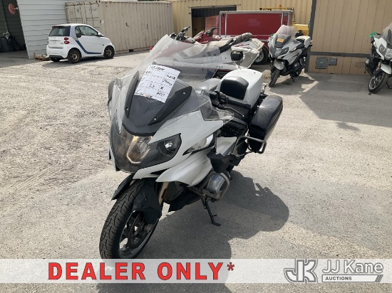 (Jurupa Valley, CA) 2019 BMW R 1250 RT Motorcycle Runs, Operation Unknown (Dash Warning indicators O