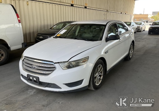 (Jurupa Valley, CA) 2013 Ford Taurus 4-Door Sedan Runs & Moves